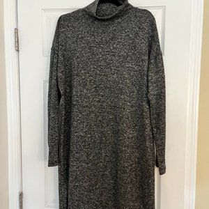 Uniqlo Women's Dress - Mock Neck, Sz M